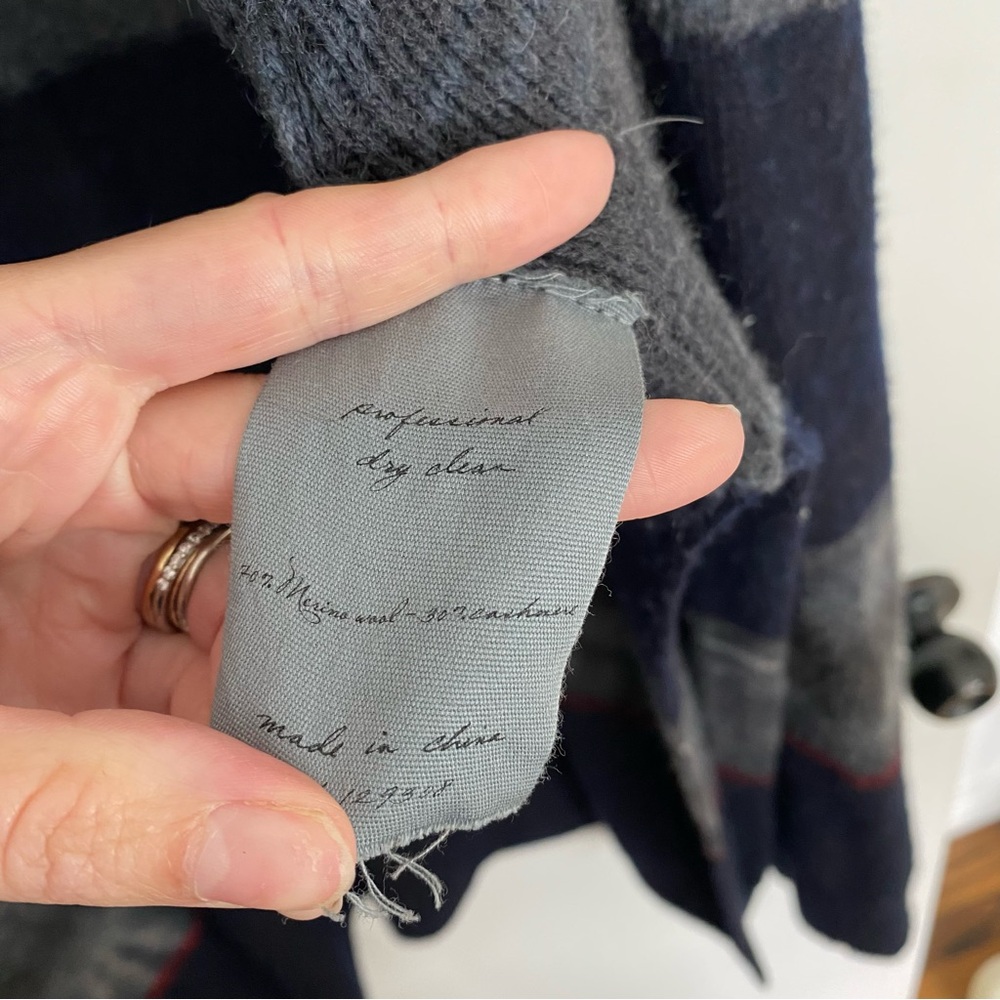 Raquel Allegra Poncho - Picture 6 of 8